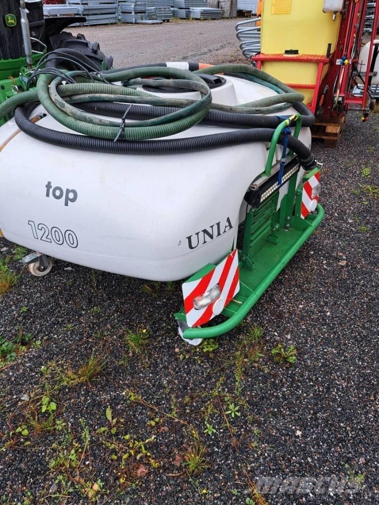 Unia etusäiliö 1200l Zamontowane opryskiwacze