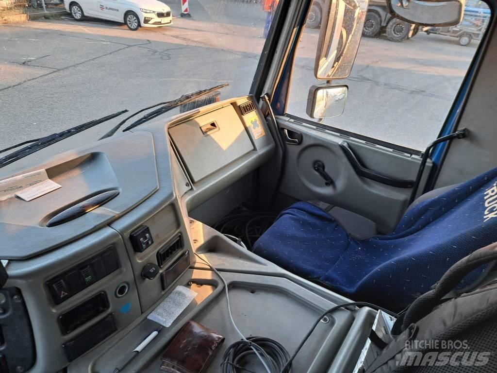 Tatra Terno 6x6 Ciężarówki typu Platforma / Skrzynia