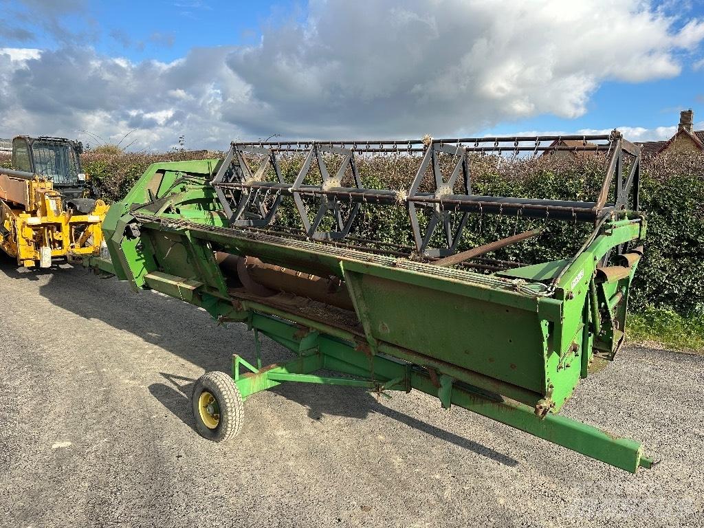 John Deere 1075 Kombajny zbożowe