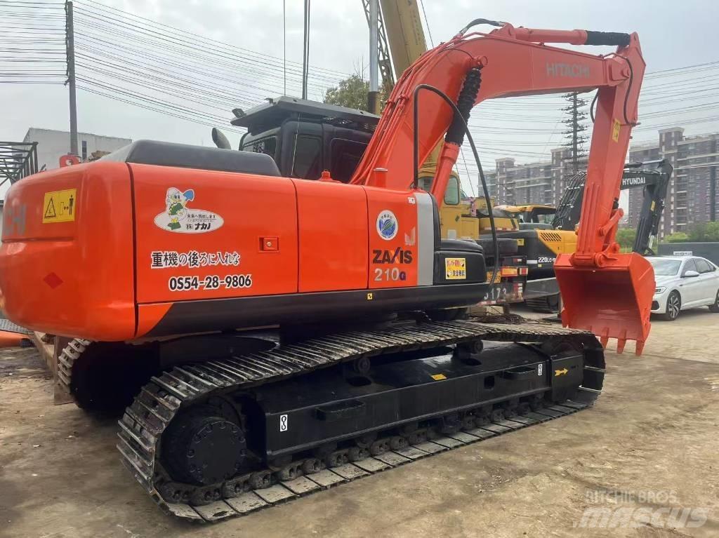 Hitachi 210LC Koparki gąsienicowe