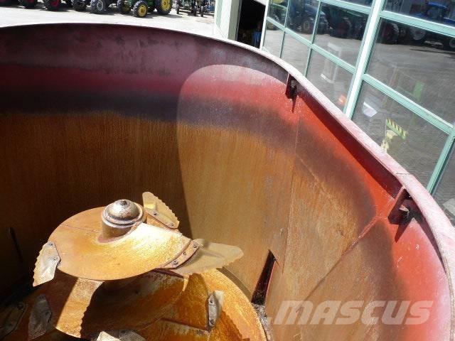 Trioliet SM-14 Karmniki dla zwierzat