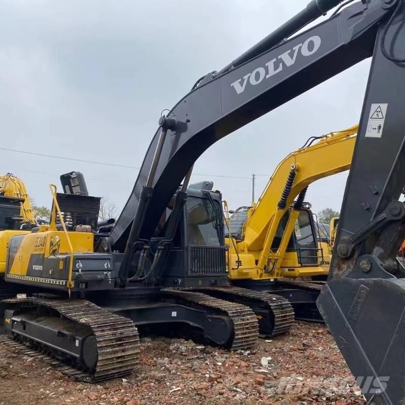 Volvo EC 240 Koparki gąsienicowe
