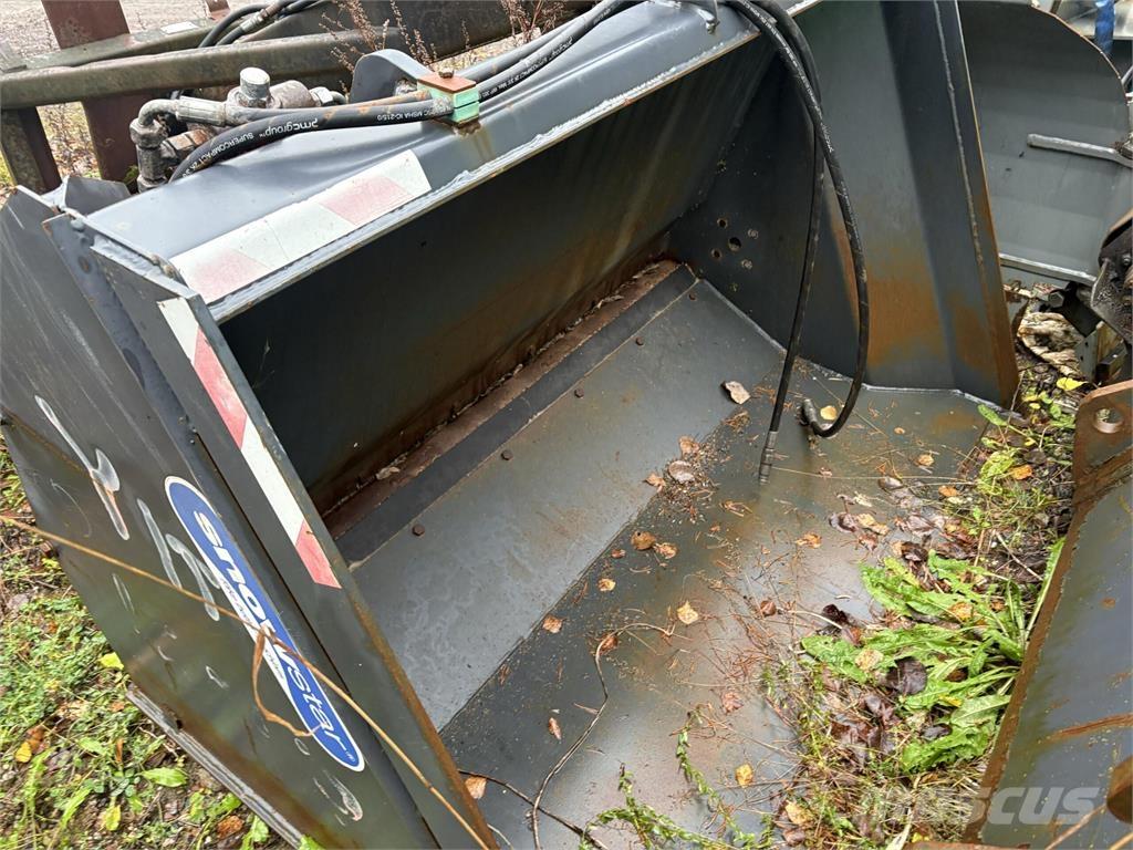 Snowstar HK700L Piaskarki i solarki