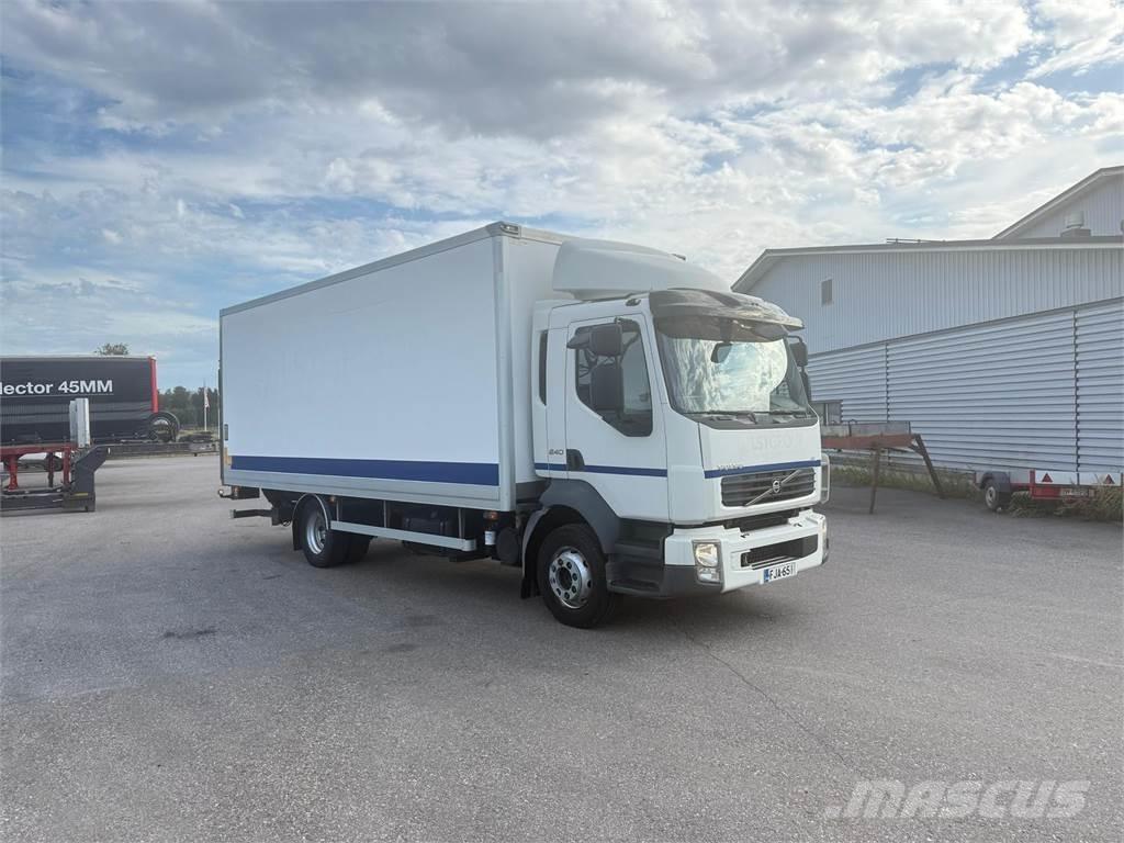 Volvo FL240 4x2 Samochody ciężarowe ze skrzynią zamkniętą