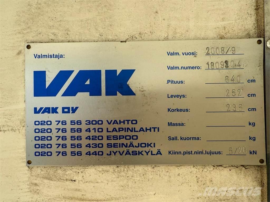 Volvo FL240 4x2 Samochody ciężarowe ze skrzynią zamkniętą