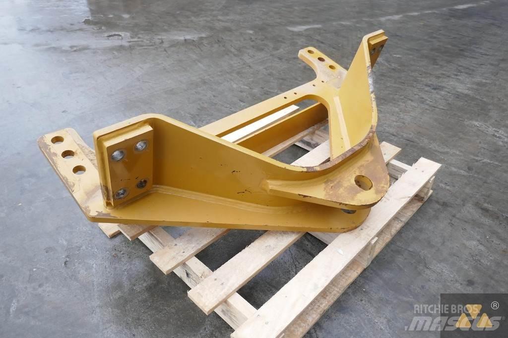 CAT 140M3 Drawbar Transport - Inne