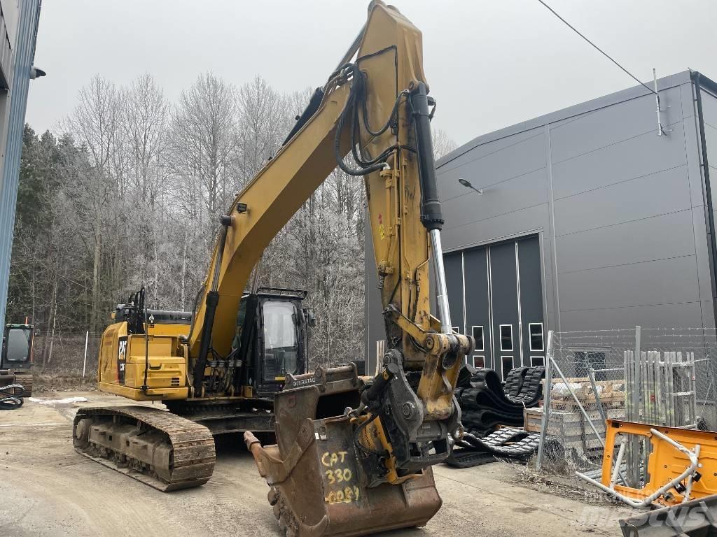 CAT 330 Koparki gąsienicowe