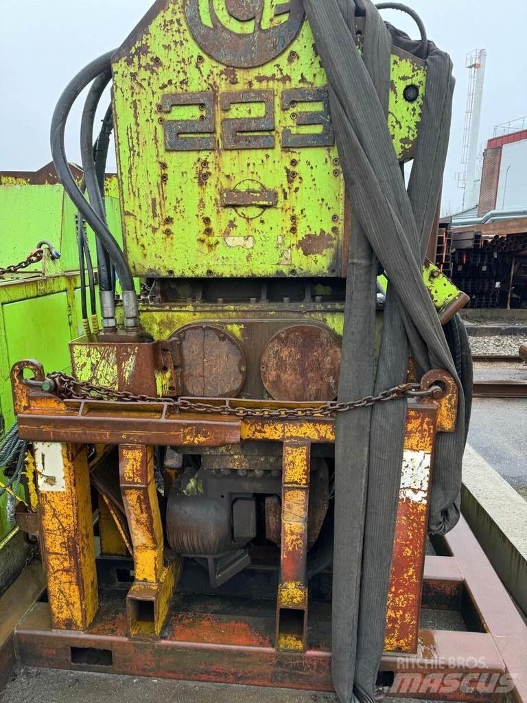  ICE 223 Młoty hydrauliczne