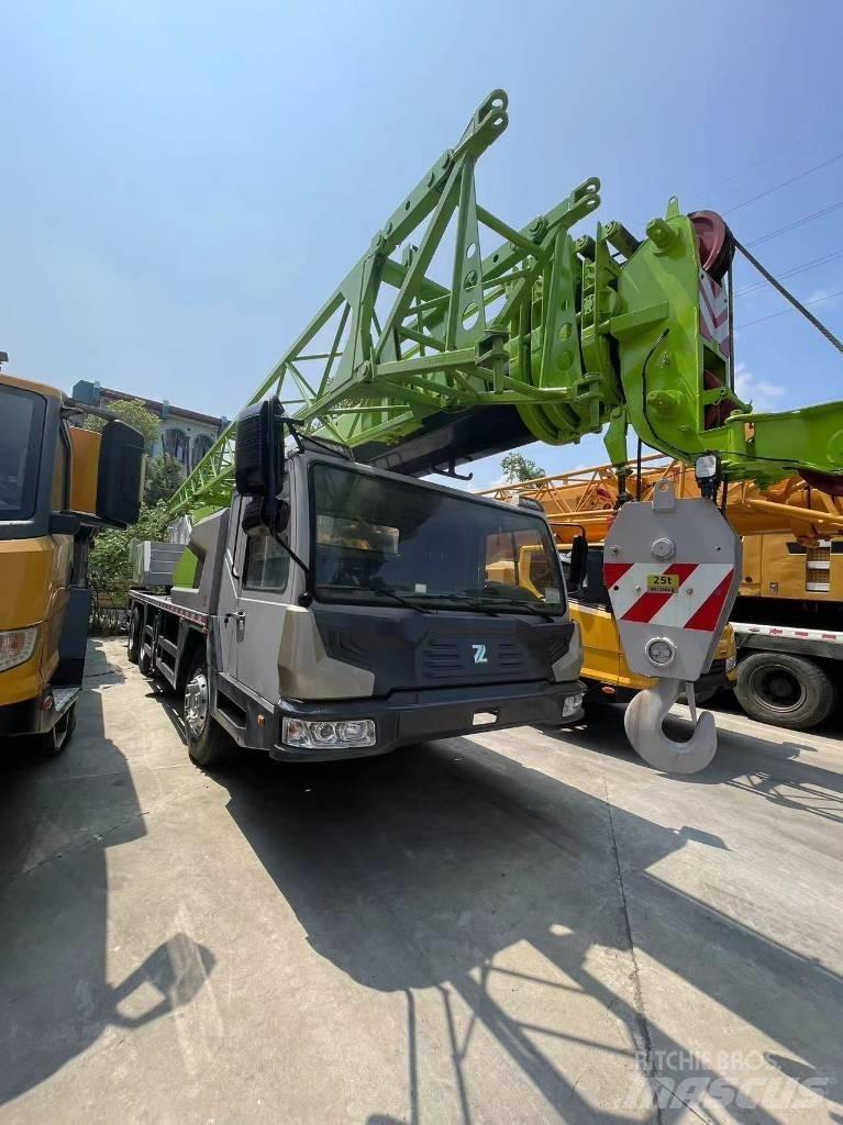 Zoomlion ZCT251V Żurawie szosowo-terenowe