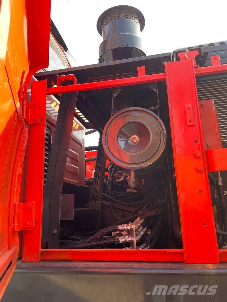 Doosan DX 225 LCA Koparki gąsienicowe
