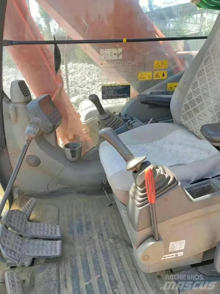 Hitachi ZAXIS270 Koparki gąsienicowe