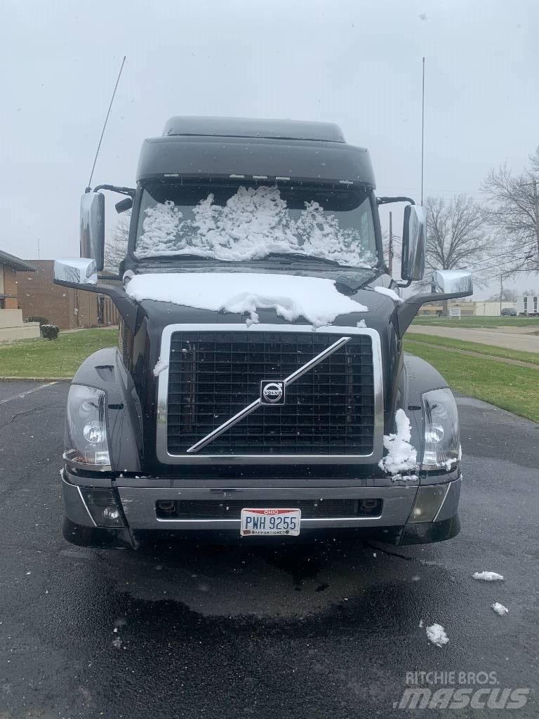 Volvo VNL730 Ciągniki siodłowe