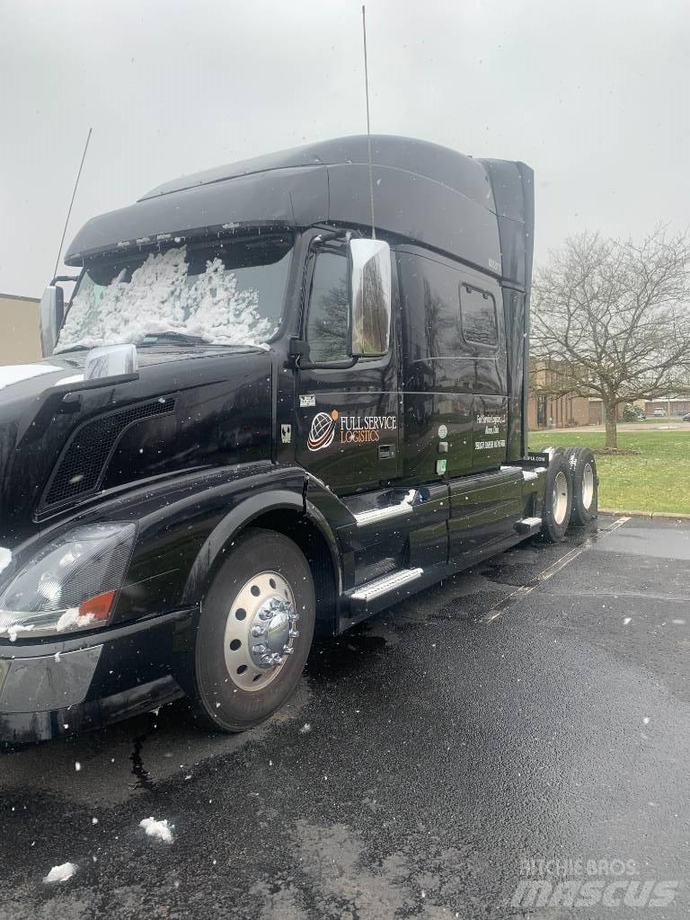 Volvo VNL730 Ciągniki siodłowe