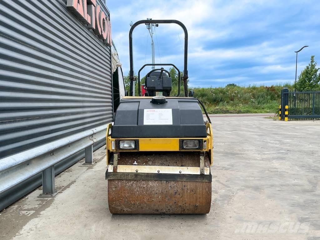 Dynapac CC102 Walce dwubębnowe