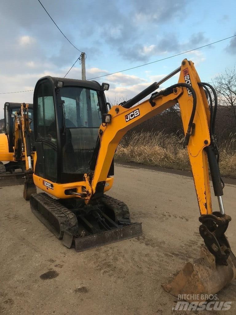 JCB 8020 Minikoparki