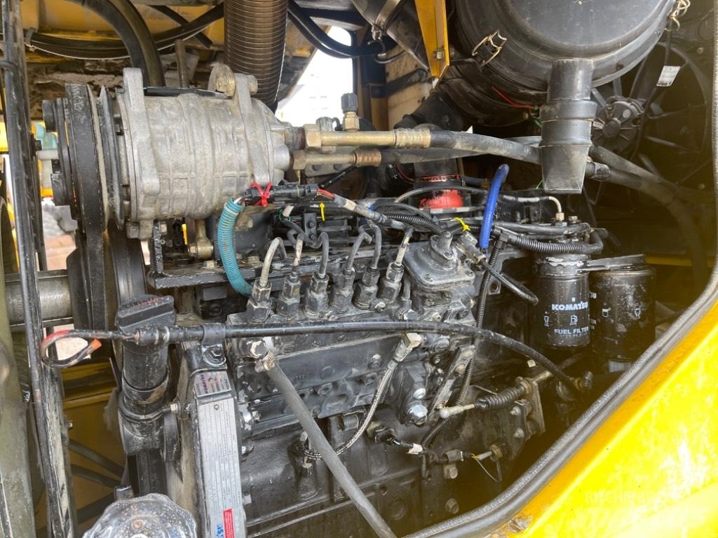 Komatsu WA 270-3 Ładowarki kołowe