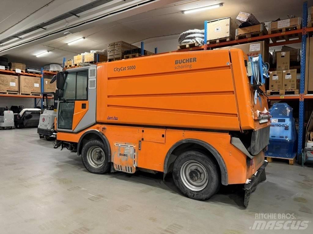 Bucher CityCat 5000 Zamiatarki - Zgarniarki - Odśnieżarki