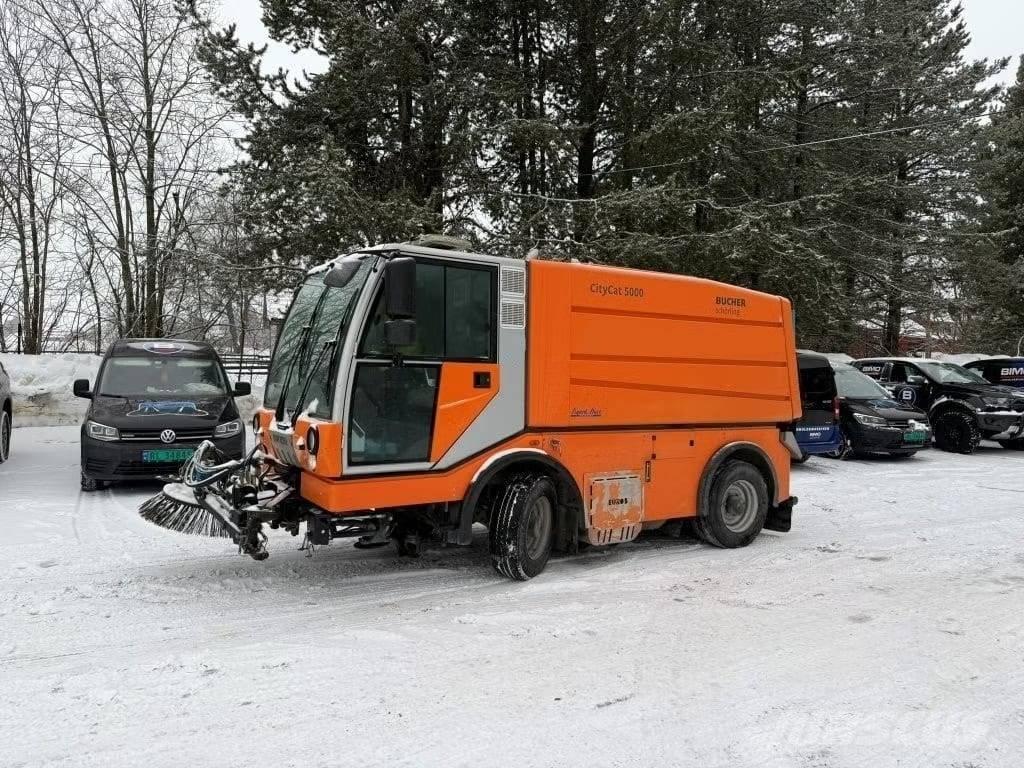 Bucher CityCat 5000 Zamiatarki - Zgarniarki - Odśnieżarki