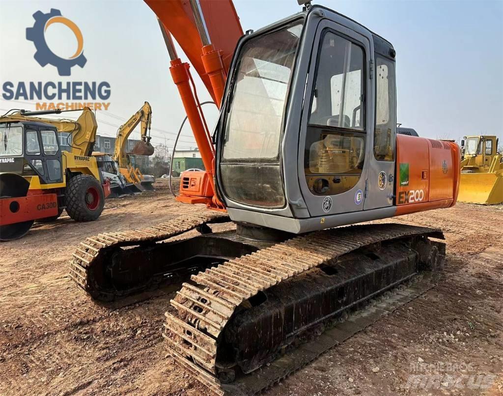 Hitachi EX 200 Koparki gąsienicowe