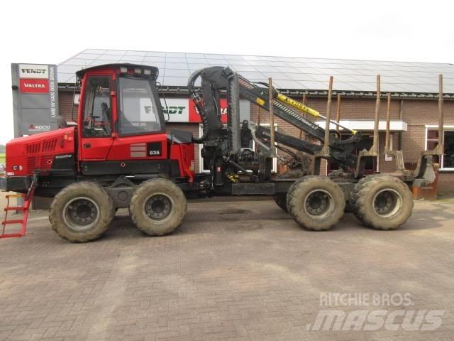 Komatsu 835 Forwardery