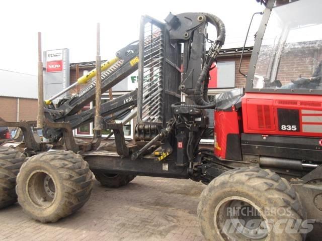 Komatsu 835 Forwardery