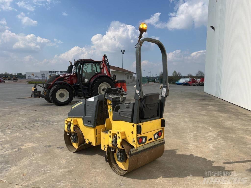 Bomag BW 100 AD M-5 Walce dwubębnowe