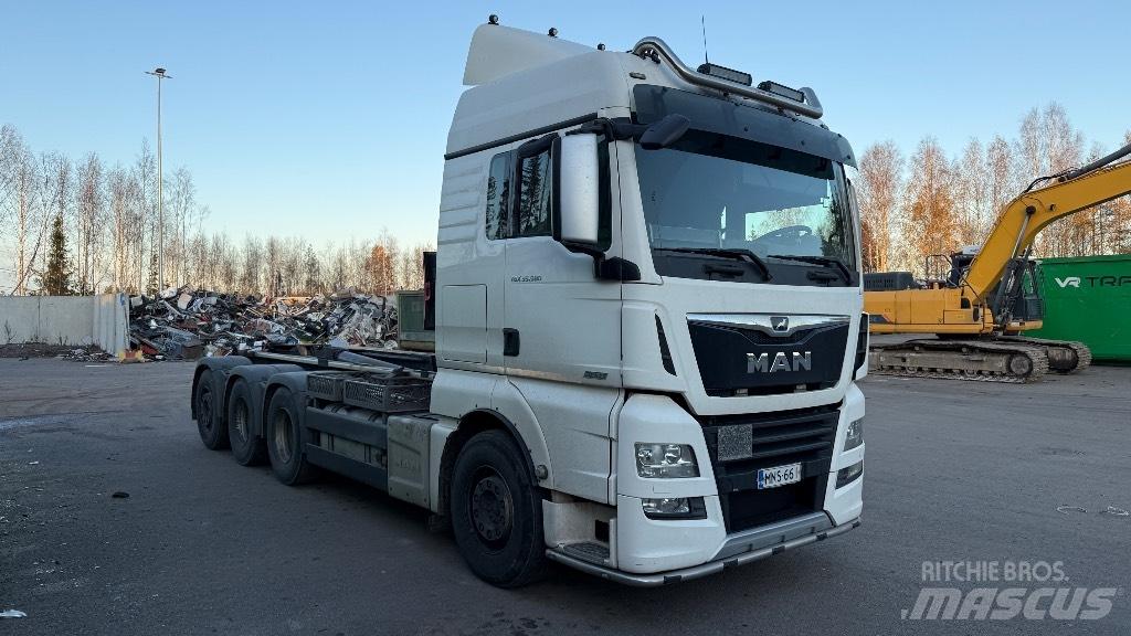 MAN TGX 35.580 Hakowce