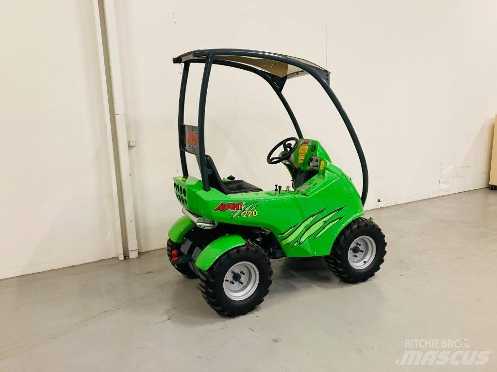 Avant 220 Miniładowarki