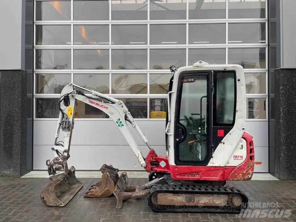 Takeuchi TB216 Minikoparki