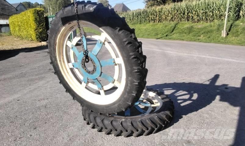 BKT 9.5R44 Opony, koła i felgi