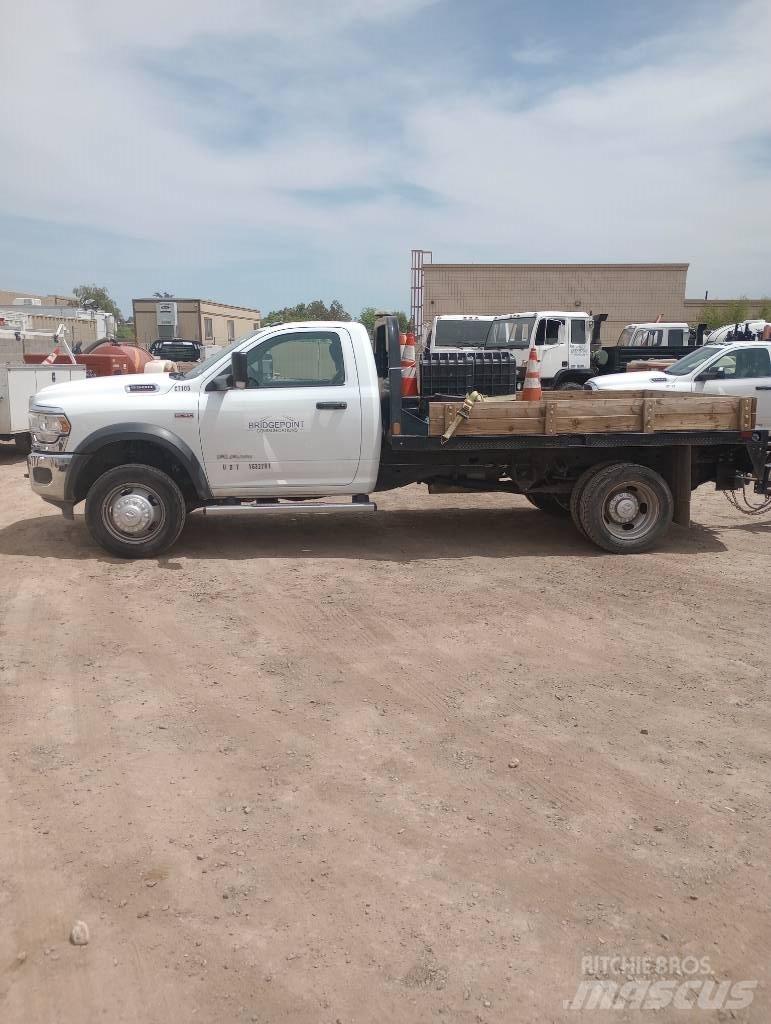 RAM 5500 Ciężarówki typu Platforma / Skrzynia