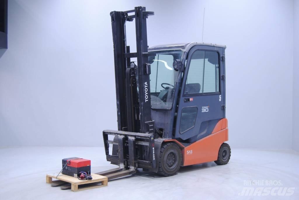 Toyota 8FBMKT30 Wózki elektryczne