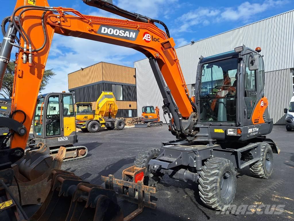 Doosan DX 57 W Koparki kołowe