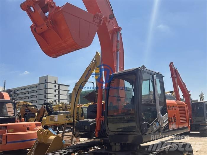 Hitachi ZX 240-3 Koparki gąsienicowe