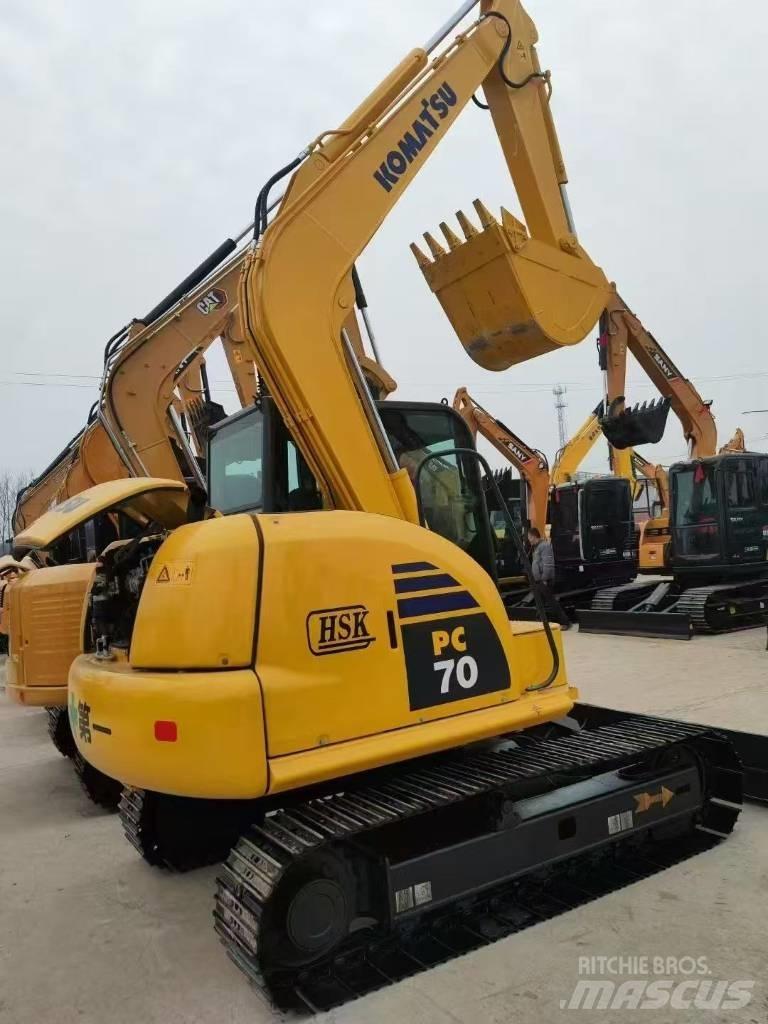 Komatsu 70-8 Koparki gąsienicowe
