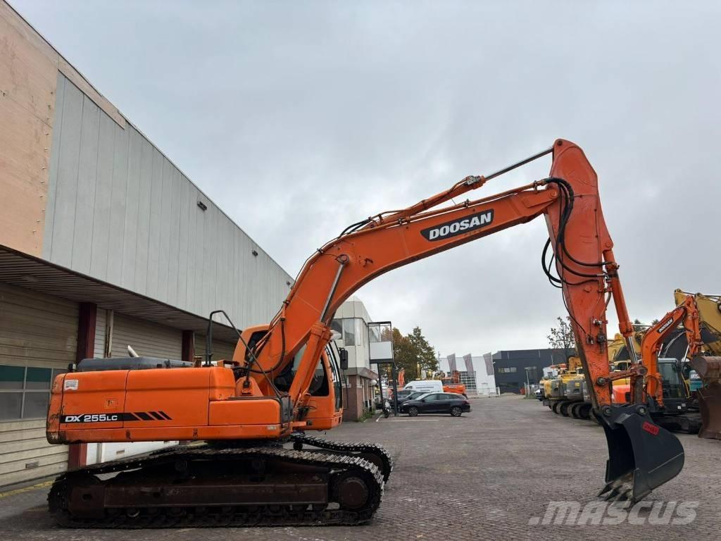 Doosan DX 255 LC Koparki gąsienicowe