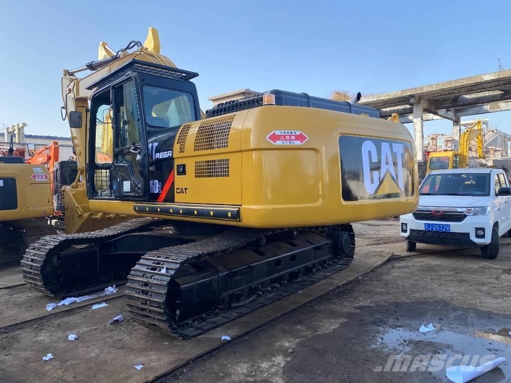 CAT 326D2L Koparki gąsienicowe