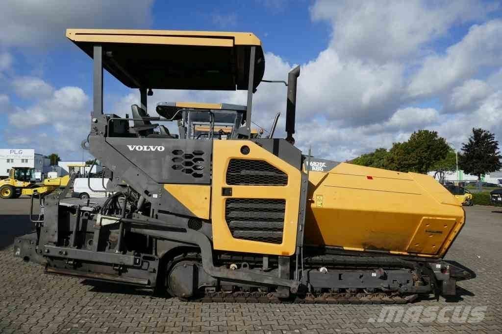 Volvo ABG P 6820  C Rozściełacze do asfaltu