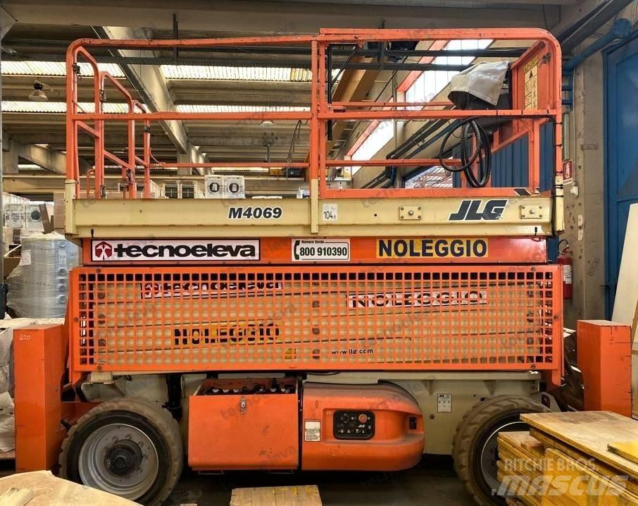 JLG M 4069 Podnośniki nożycowe