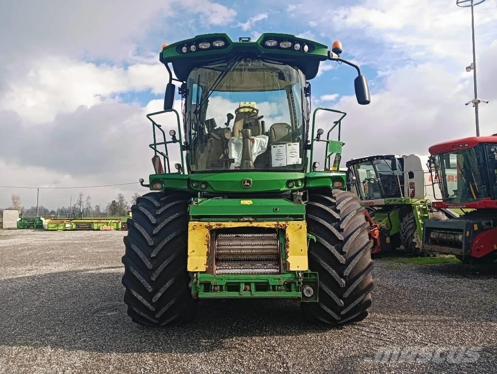 John Deere 8800 Sieczkarnie samojezdne