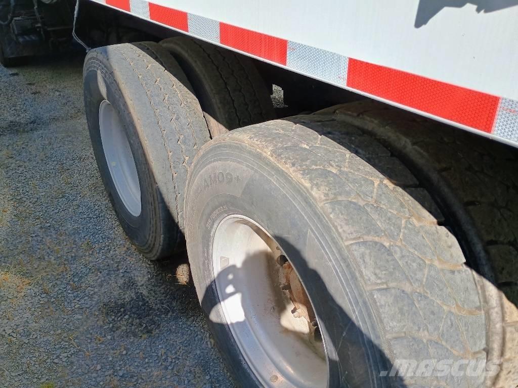 Mack MRU 613 Śmieciarki