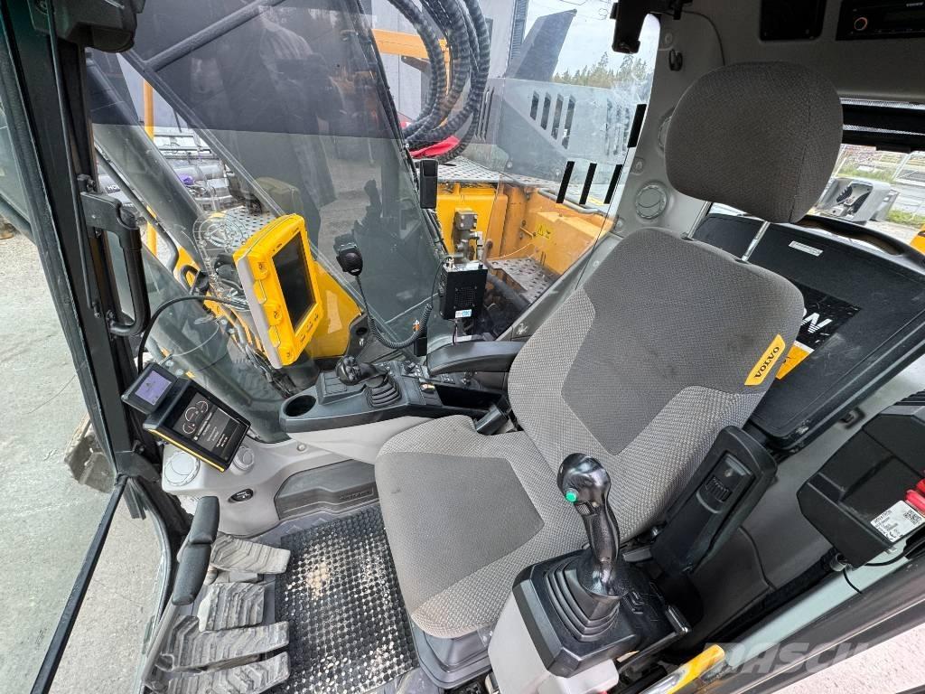 Volvo ECR 235 E Koparki gąsienicowe