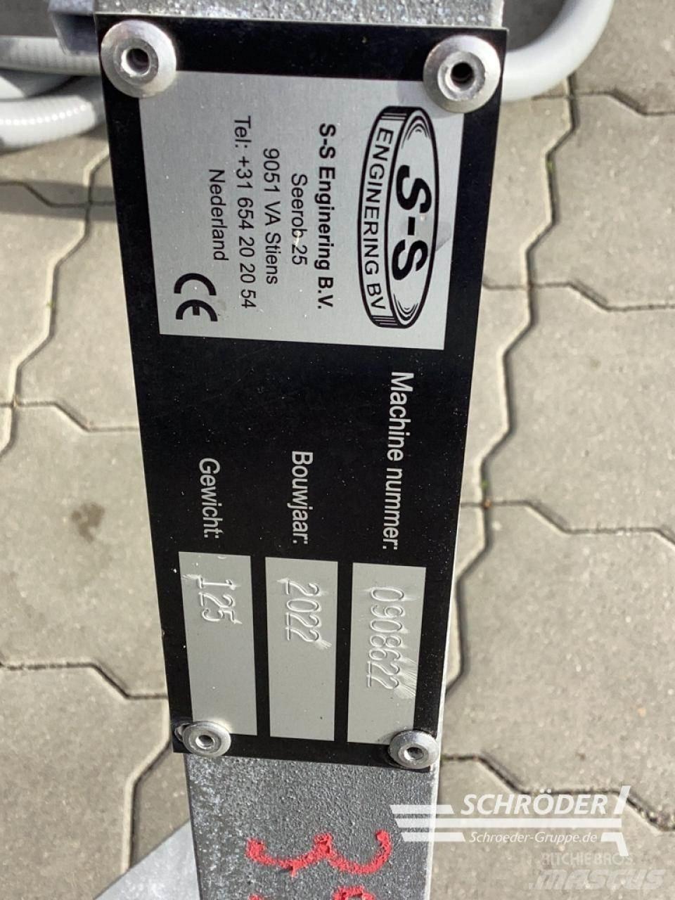 STRAßENREINIGER Maszyny rolnicze - Inne