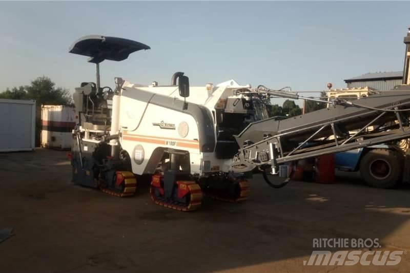 Wirtgen W100F Inne