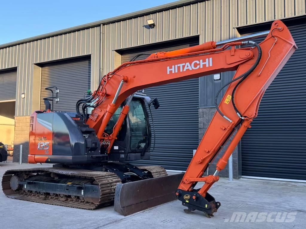 Hitachi ZX 135 US-7 Koparki gąsienicowe