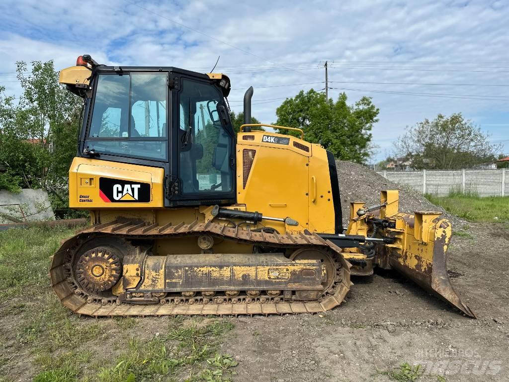 CAT D 4 K 2 LGP Spycharki gąsienicowe