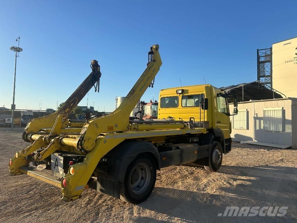 Mercedes-Benz 1530 Kontenery magazynowe