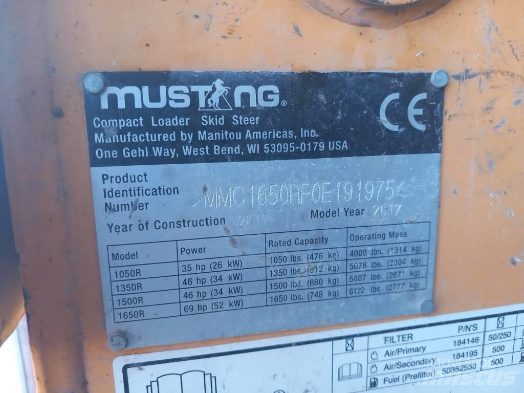 Mustang 1650 R Ładowarki burtowe