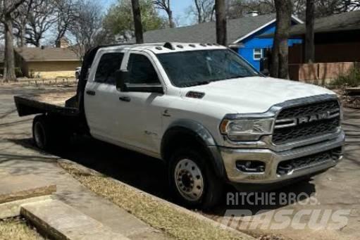 RAM 4500 TRADESMAN Ciężarówki typu Platforma / Skrzynia