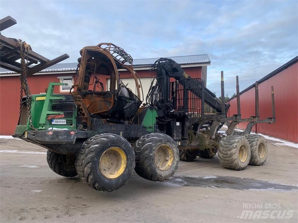 John Deere 1010E Forwardery